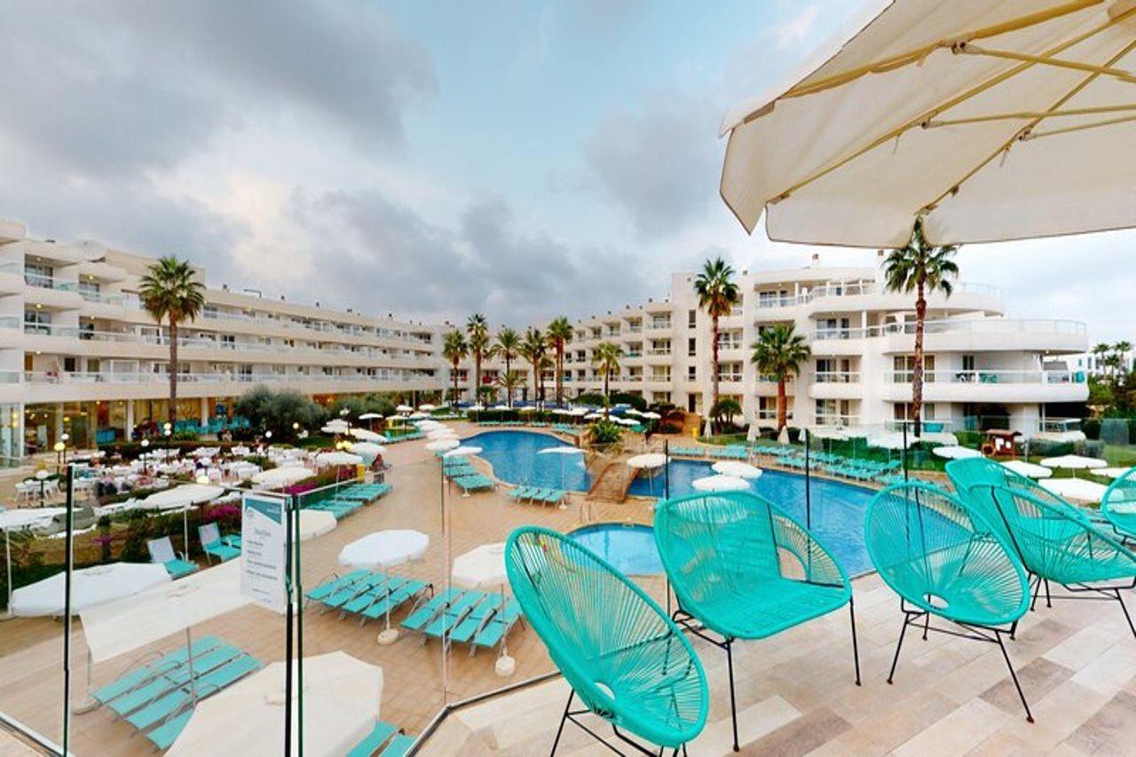 Aparthotel Tropic Garden Santa Eularia des Riu Eksteriør billede